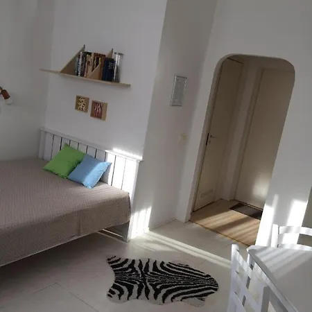 Ohtu Poik 4 Apartement Apartamento