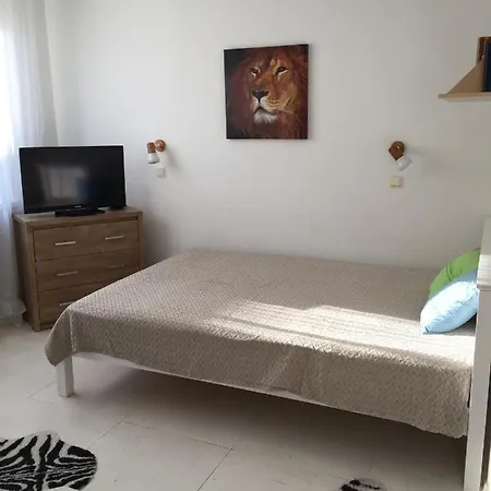 Ohtu Poik 4 Apartement Apartamento Pärnu